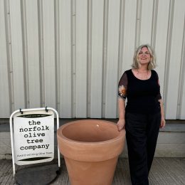 Terracotta-Style Pot – 250L (UK-Made)