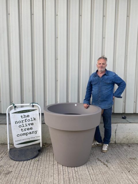 IMG_1457 extra large planter UK